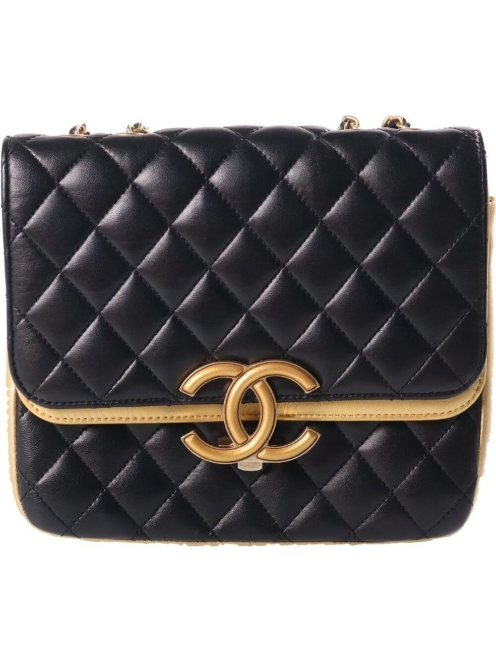 Chanel CC Logo Quilted Chain Shoulder Bag Black Gold Lambskin